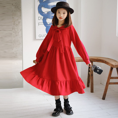 Madinga suknelė mergaitėms su ovalia iškirpte ir kaspinu