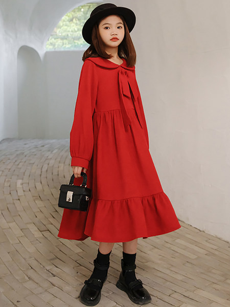 Madinga suknelė mergaitėms su ovalia iškirpte ir kaspinu