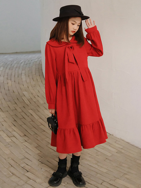 Madinga suknelė mergaitėms su ovalia iškirpte ir kaspinu