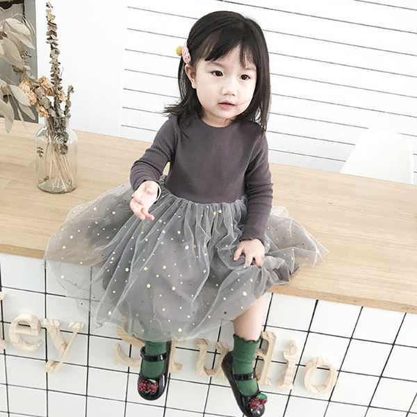 Modern rátétes tüll ruha lányoknak