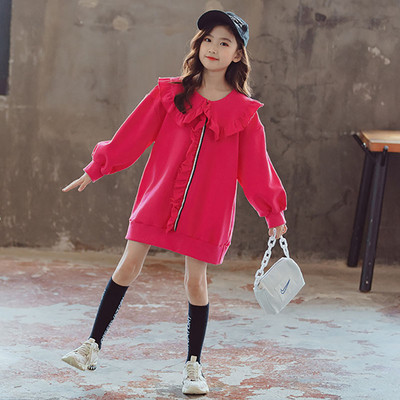 Széles mintás sportruha fürtös lányoknak