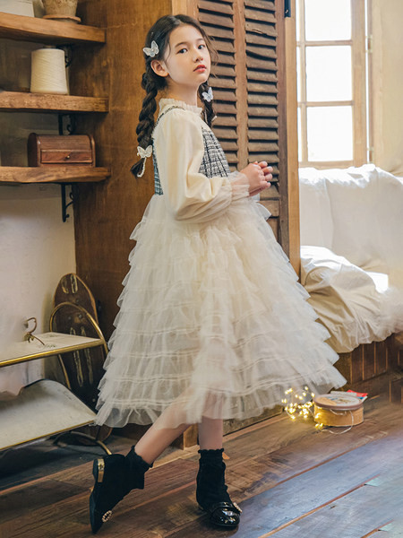 Rochie pentru copii cu maneci lungi si decolteu oval pentru fete