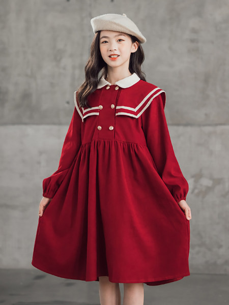 Stílusos ruha lányoknak ovális nyakkivágással és gombokkal