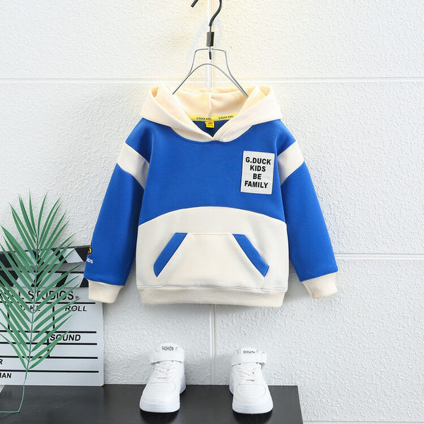 Vaikiškas megztinis berniukams su kišene ir gobtuvu