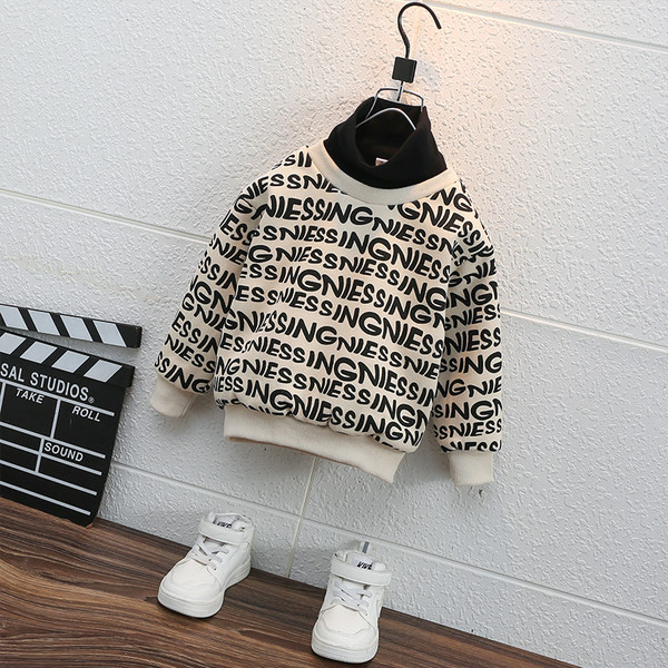 Novi model dječje bluze sa natpisima za dječake