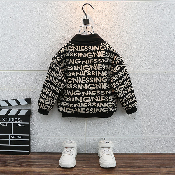 Novi model dječje bluze sa natpisima za dječake