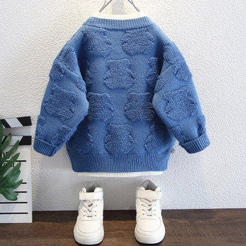 Детски есенен пуловер за момчета с бродерия 