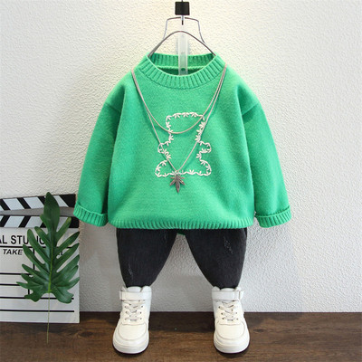 Dječji pulover za dječake s vezom