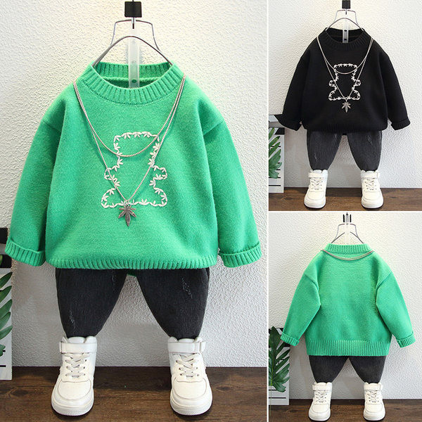 Dječji pulover za dječake s vezom