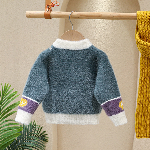 Pulover lejer cu aplicație cu gât roșu pentru băieți