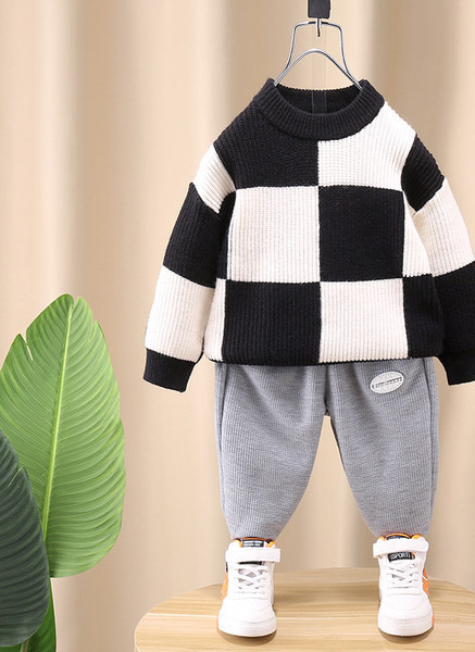 Dviejų spalvų vaikiškas megztinis berniukams