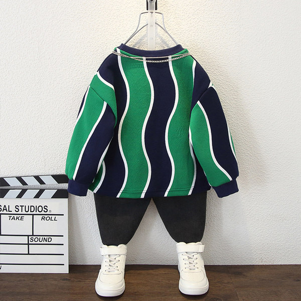 Vaikiška rudeninė palaidinė berniukams su metaliniu elementu