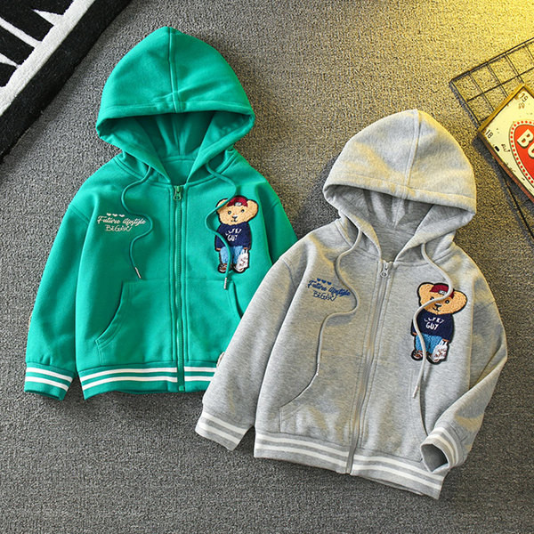 Tikandi ja kapuutsiga laste dressipluus poistele