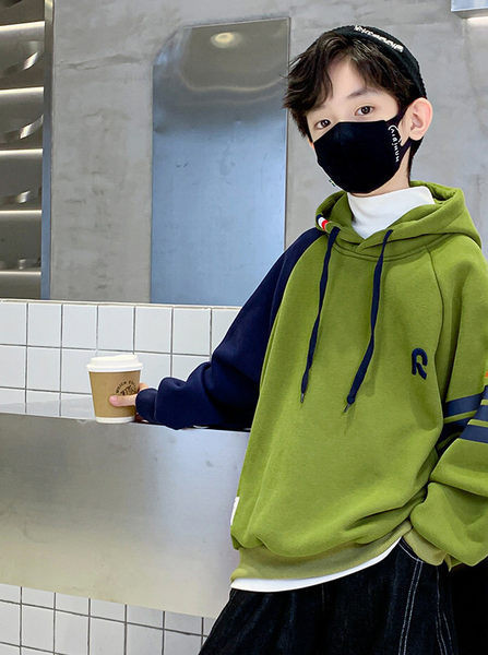 Hanorac pentru copii cu cravate pentru baieti