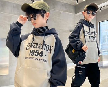 Hanorac casual cu imprimeu cu litere pentru baieti