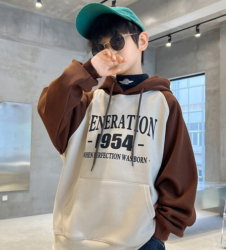 Hanorac casual cu imprimeu cu litere pentru baieti