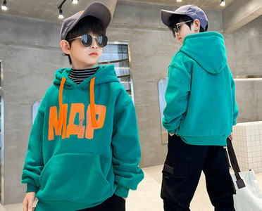 Paprastas berniukų gobtuvas su raišteliu