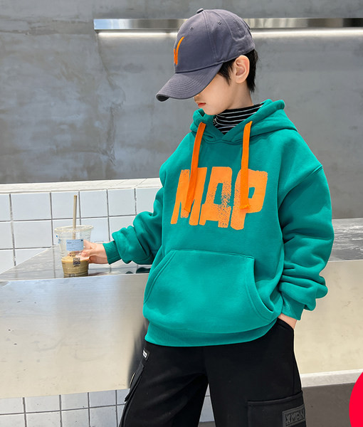 Paprastas berniukų gobtuvas su raišteliu