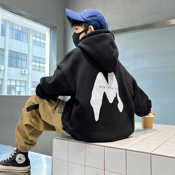 Pulover cu glugă cu model largi pentru băieți