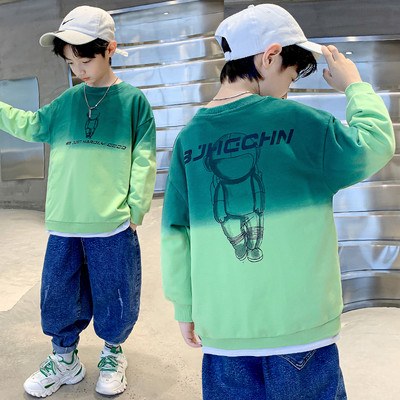 Model nou de hanorac cu inscripție și aplicație