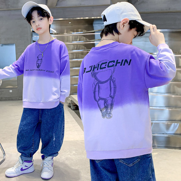 Model nou de hanorac cu inscripție și aplicație