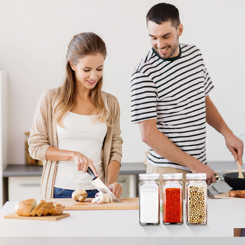 8/10/12 vnt Žolelių stiklainis Stikliniai prieskonių stiklainiai pagardų buteliukas Prieskonių organizatorius Druskos ir pipirų virtuvės prieskonių prieskonių organizatorius Žolelių stiklainis