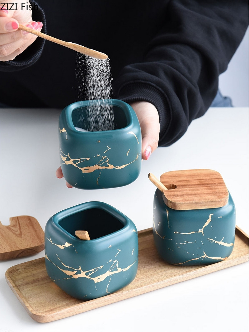 Mat mramorni uzorak Keramičke kuhinjske staklenke za začine Set uljarica Drveni poklopac Solanka Staklenke za začine Set kuhinjskih polica za pohranu začina