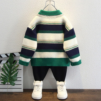Раиран пуловер за момчета с овално деколте и дълъг ръкав