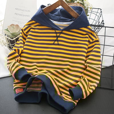 Ležerna sportska prugasta majica s kapuljačom za dječake