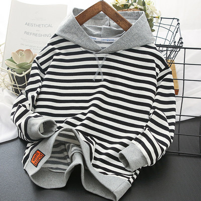 Ležerna sportska prugasta majica s kapuljačom za dječake