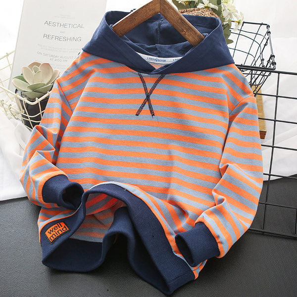 Ležerna sportska prugasta majica s kapuljačom za dječake