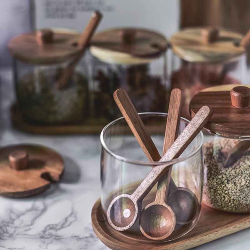 Nordic Glass Fűszerüveg szett Akácfa fűszerező edény konyhai edényhez fűszerező állvány Só Cukor Bors Shaker Tárolódoboz