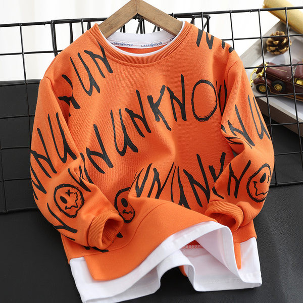 Modern, kerek nyakú gyerekblúz fiúknak