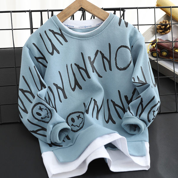 Modern, kerek nyakú gyerekblúz fiúknak