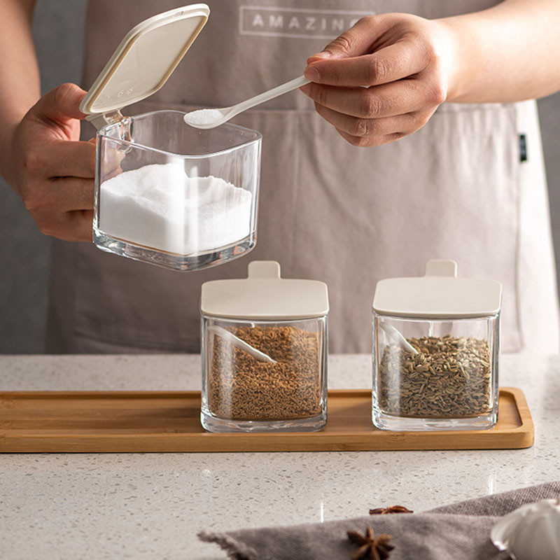 Buitinių prieskonių indelių derinio rinkinys Atverčiamu dangteliu Pagardinimo dėžutė Druskos plaktuvas Virtuvės buteliuko cukraus dubens laikiklis su šaukštu