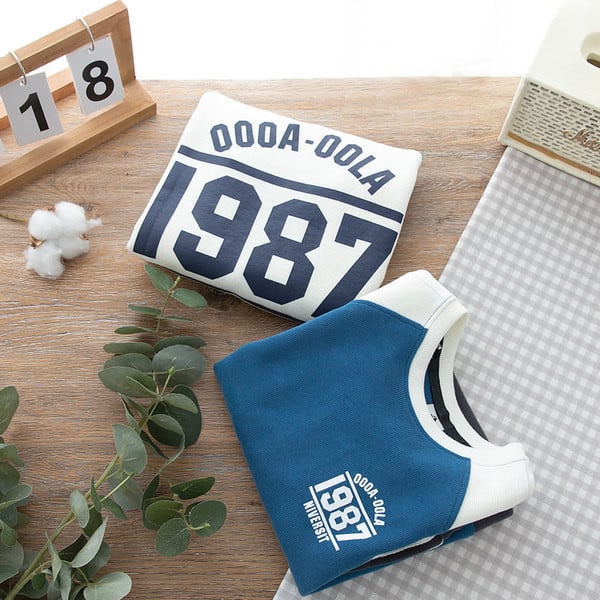 Paprasti berniukų sportiniai megztiniai su užrašais