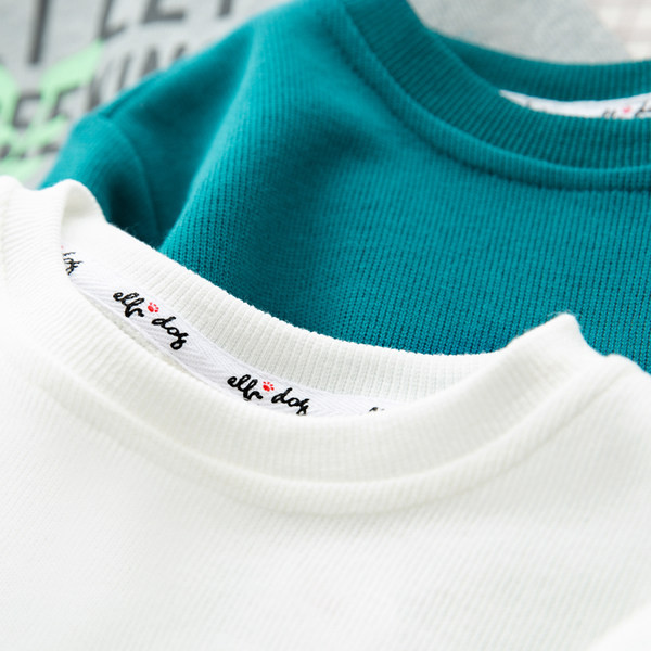 Vaikiški laisvalaikio megztiniai su raštu ir ovalia iškirpte