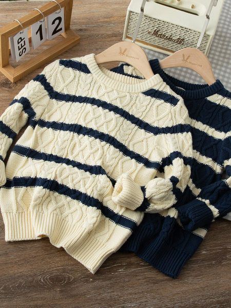 Dječji prugasti pulover s okruglim izrezom za dječake