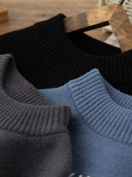 Dječji pulover s O-izrezom za dječake