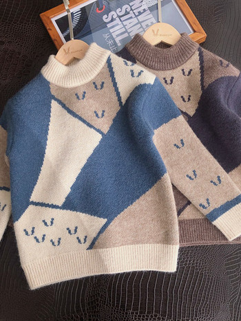 Плетен пуловер за момчета с дълъг ръкав и овално деколте 