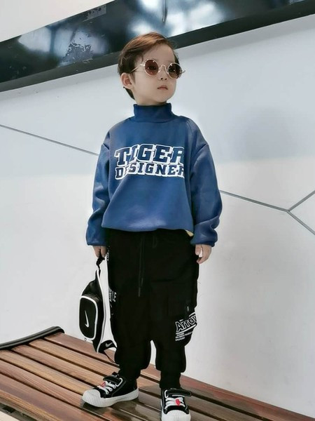 Pulover cu guler polo cu scris de toamnă pentru băieți