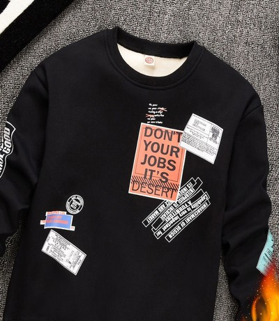 Hanorac captusit cu sigla pentru baieti