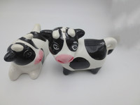 Set de sare și piper din ceramică pentru pictură manuală pură Set de sare și piper Farmhouse (vaci)