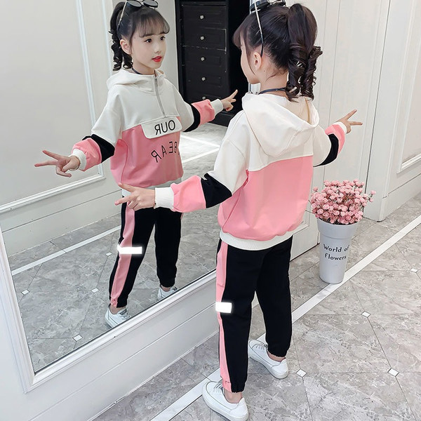 Hanorac pentru copii model nou cu buzunar si gluga pentru fete