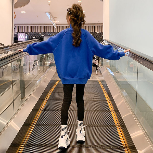 Bluză pentru fete cu mâneci lungi și inscripții