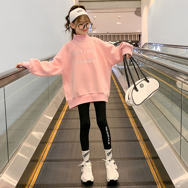 Bluză pentru fete cu mâneci lungi și inscripții