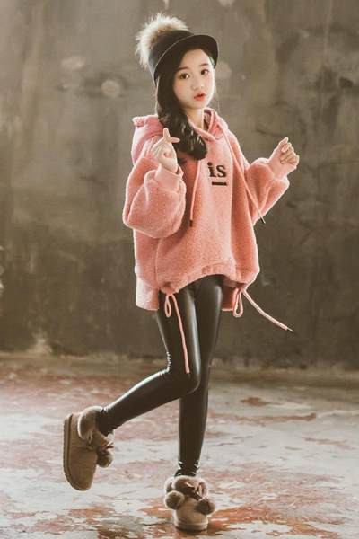 Hanorac de puf pentru copii model nou cu broderie pentru fete