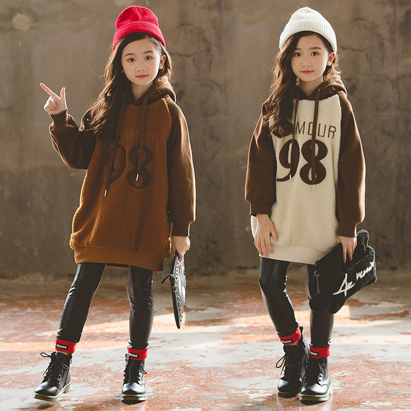 Hanorac model nou pentru fete cu gluga brodata si sireturi