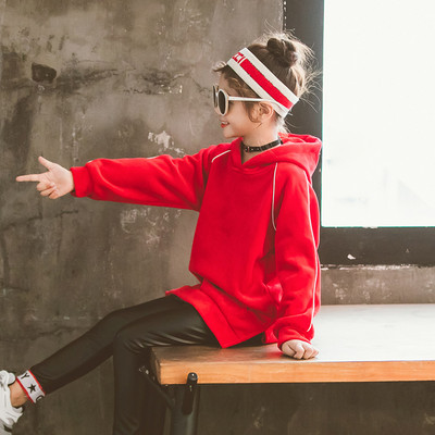 Hanorac sport pentru fete cu buzunar și glugă