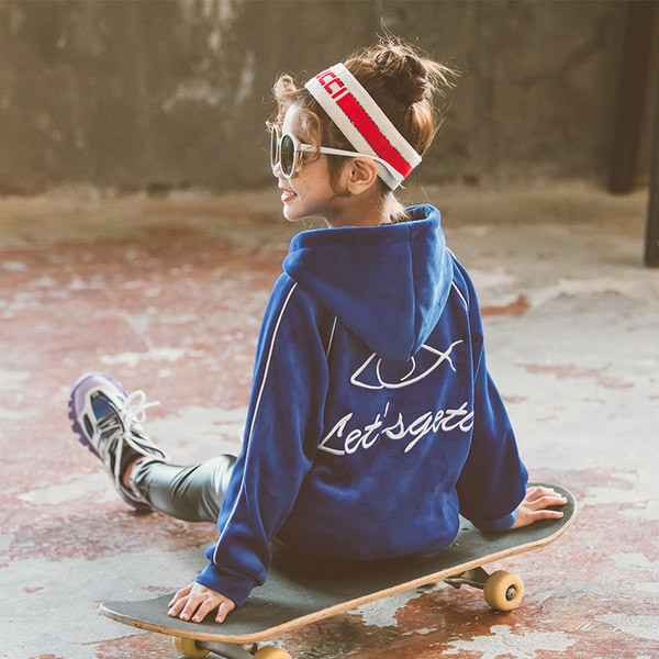 Hanorac sport pentru fete cu buzunar și glugă